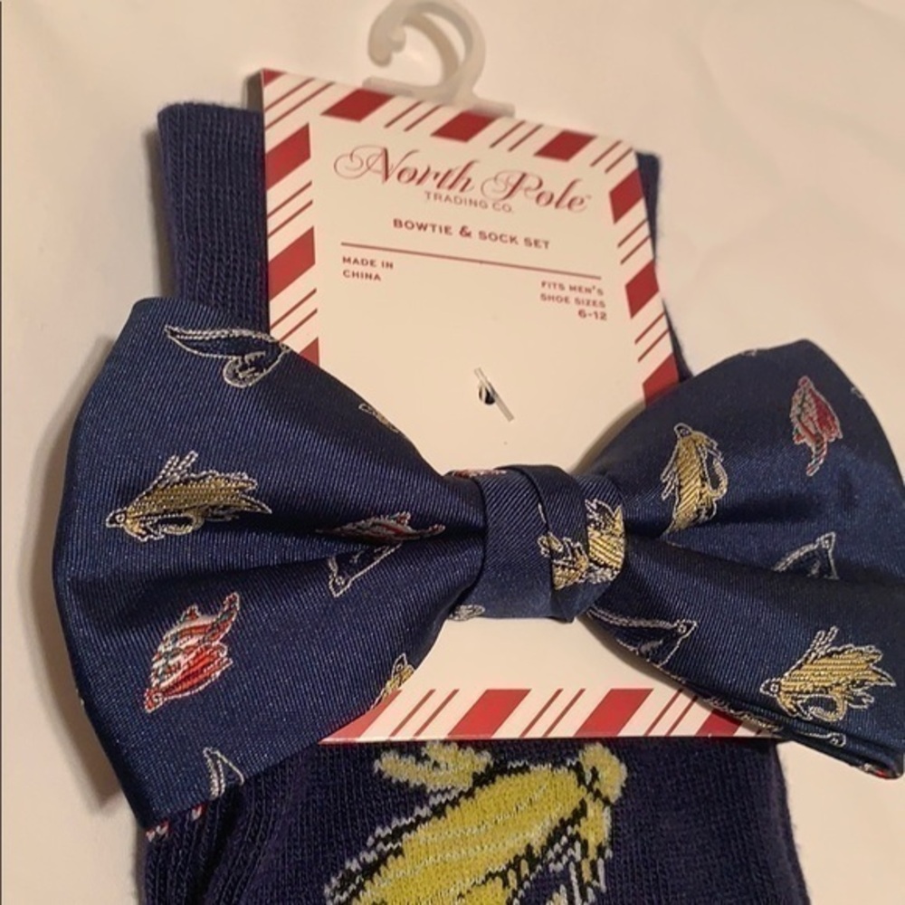 North Pole, men’s bow tie  & socks set👞👔